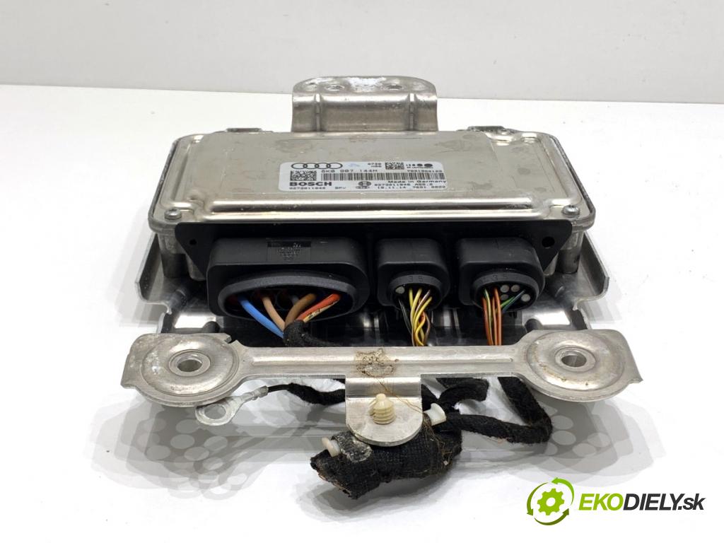 AUDI A8 D4 sedan 2015 368 kW 6.3 W12 quattro 6299 modul servočerpadlo 8K0907144M (Řídící jednotka ostatní)