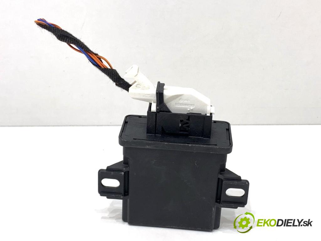 AUDI A8 D4 sedan 2015 368 kW 6.3 W12 quattro 6299 modul světel 4H4907357B (Řídící jednotka ostatní)