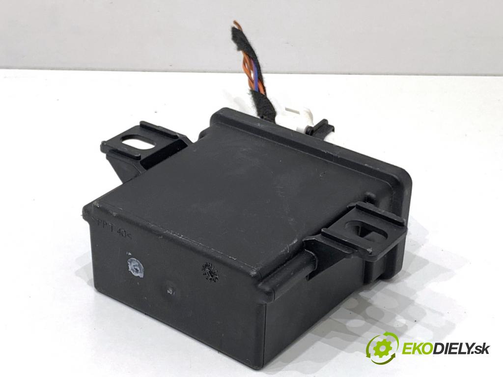 AUDI A8 D4 sedan 2015 368 kW 6.3 W12 quattro 6299 modul světel 4H4907357B (Řídící jednotka ostatní)