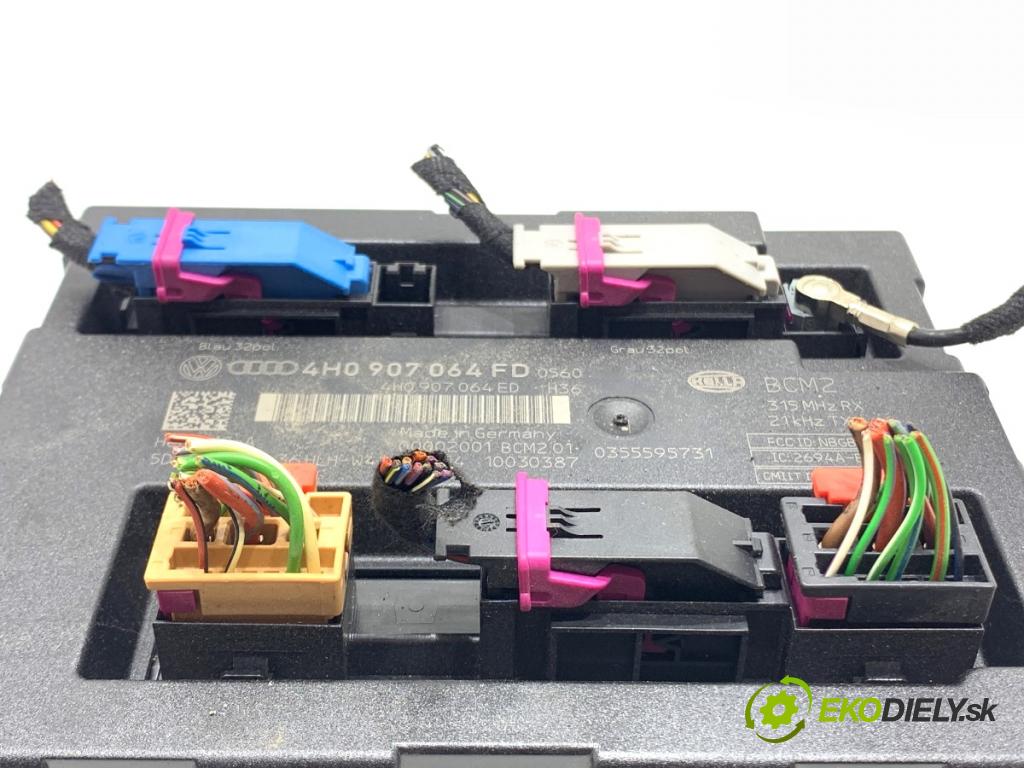 AUDI A8 D4 sedan 2015 368 kW 6.3 W12 quattro 6299 modul komfortu 4H0907064FD (Komfortní modul)