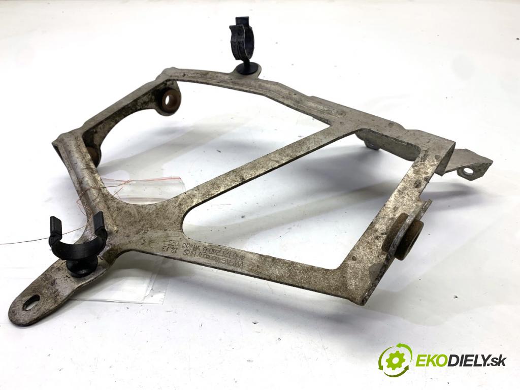 AUDI A8 D4 sedan 2015 368 kW 6.3 W12 quattro 6299 Držiak Uchytenie chladiča pravy 4H0121240B