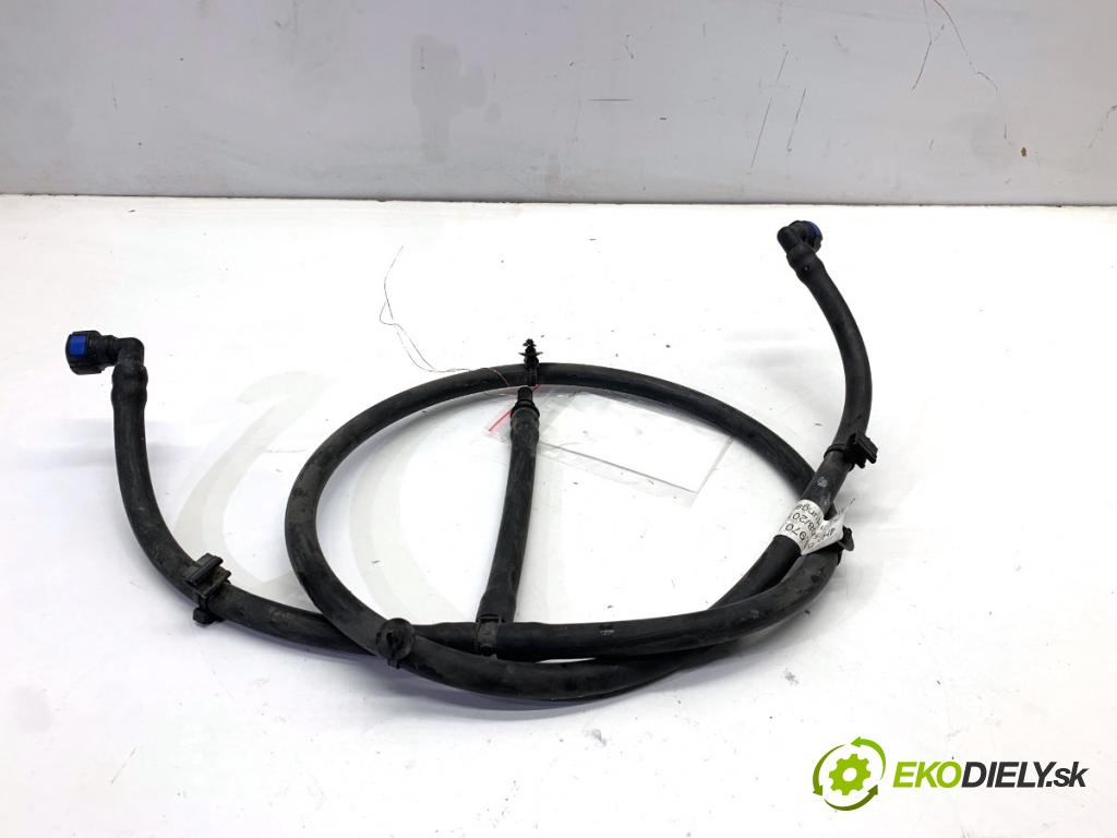 AUDI A8 D4 sedan 2015 368 kW 6.3 W12 quattro 6299 Rúrka ostrekovačov svetiel XENON 4H0955970F