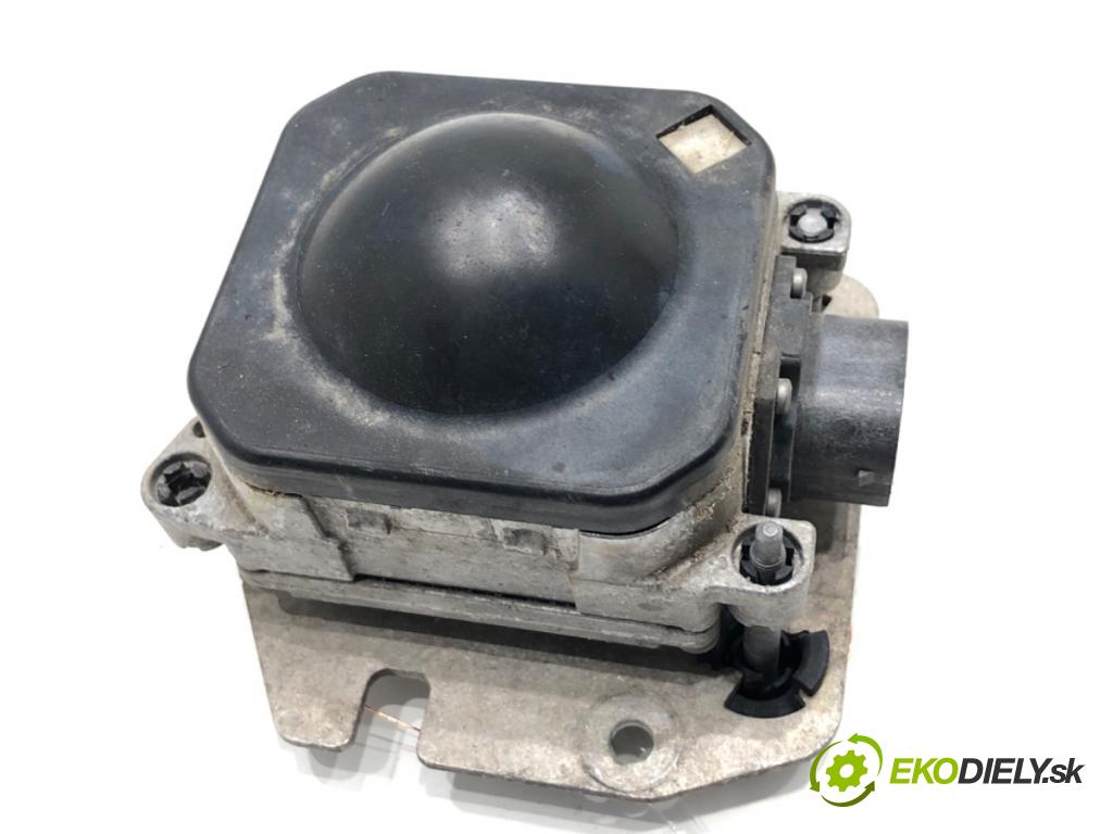 AUDI A8 D4 sedan 2015 368 kW 6.3 W12 quattro 6299 RADAR: ACC: DISTRONIC 4H0907541C