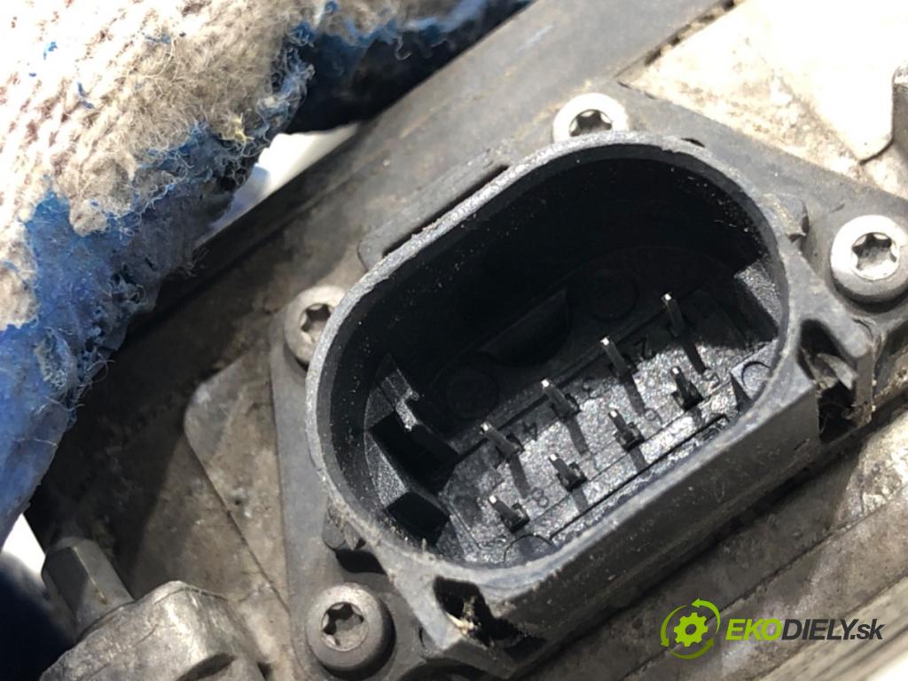 AUDI A8 D4 sedan 2015 368 kW 6.3 W12 quattro 6299 RADAR: ACC: DISTRONIC 4H0907541C