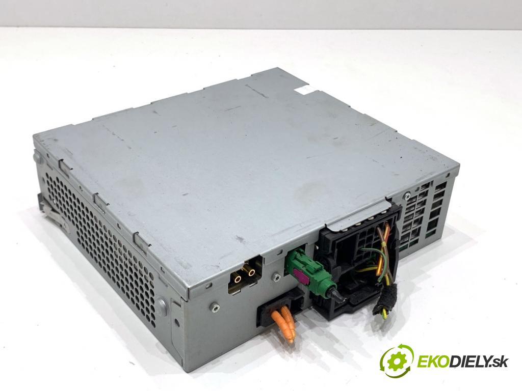 AUDI A8 D4 sedan 2015 368 kW 6.3 W12 quattro 6299 čítač navigácie 4G0035082G (Elektrosúčasti ostatné)