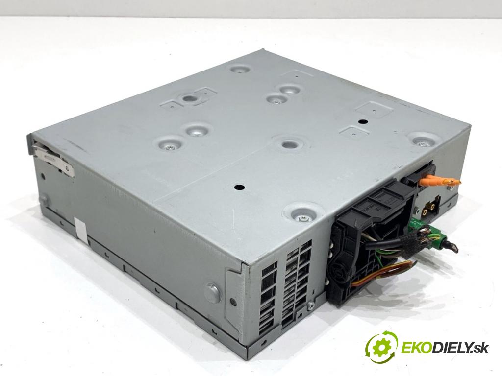 AUDI A8 D4 sedan 2015 368 kW 6.3 W12 quattro 6299 čítač navigácie 4G0035082G (Elektrosúčasti ostatné)