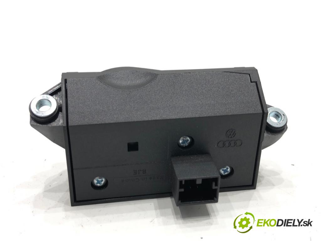 AUDI A8 D4 sedan 2015 368 kW 6.3 W12 quattro 6299 Prepínač nastavenia volantu 4H0953551A (Prepínacie páčky pod volantom)