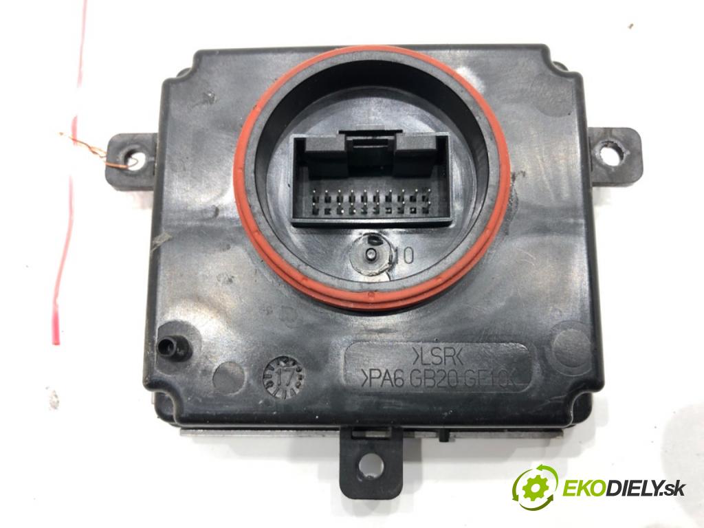 AUDI A8 D4 sedan 2015 368 kW 6.3 W12 quattro 6299 Menič LED 4G0907697F