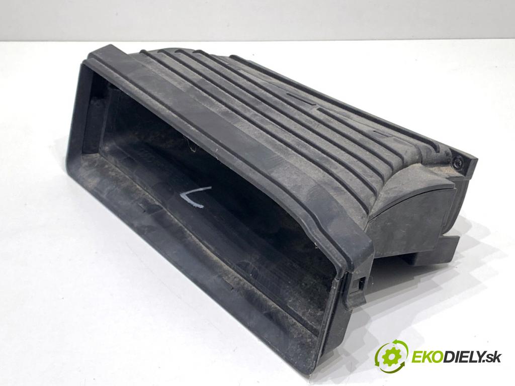 AUDI A8 D4 sedan 2015 368 kW 6.3 W12 quattro 6299 prívod vzduchu predný ľavy 4H0129627P