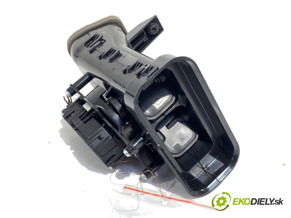 AUDI A8 D4 sedan 2015 368 kW 6.3 W12 quattro 6299 Obal vzduchu pravá 4H1819354B