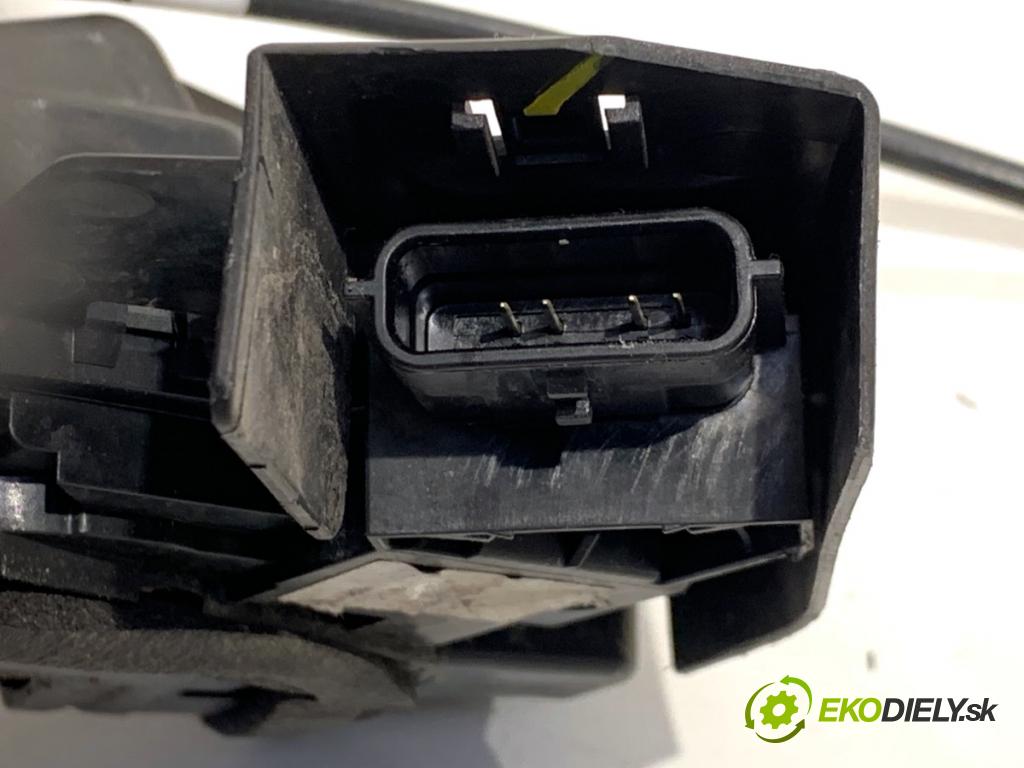 RENAULT TALISMAN sedan 2017 110 kW 1.6 TCe 150 1618 zámok Dvere pravy zad 16943029