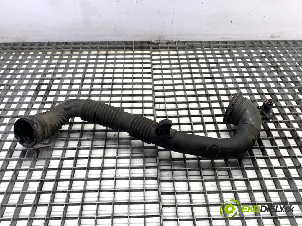 RENAULT TALISMAN sedan 2017 110 kW 1.6 TCe 150 1618 Rúra vzduchu 144600867R