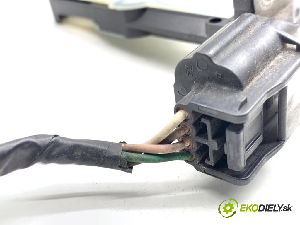 RENAULT TALISMAN sedan 2017 110 kW 1.6 TCe 150 1618 Váha vzduchu 226805062R (Váha vzduchu)