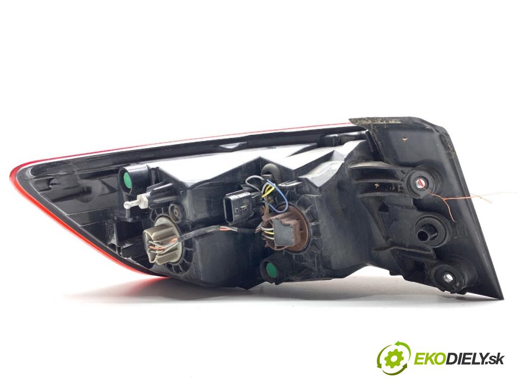 RENAULT TALISMAN sedan 2017 110 kW 1.6 TCe 150 1618 Svetlo pravy zad