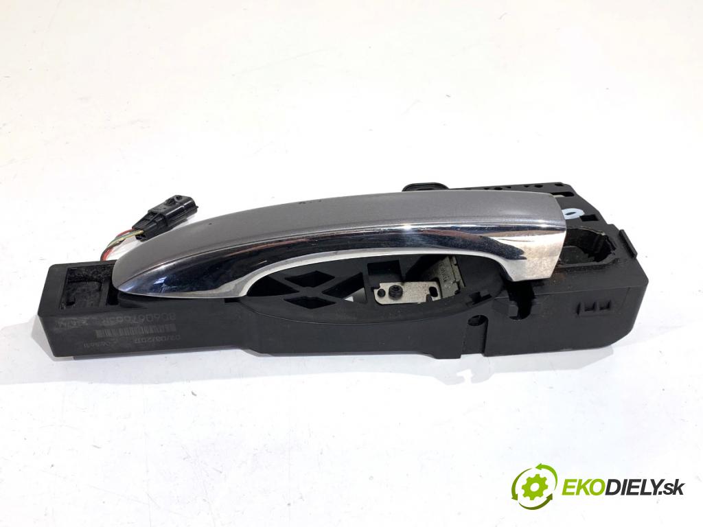 RENAULT TALISMAN sedan 2017 110 kW 1.6 TCe 150 1618 Kľučka vonkajšia pravy predný 806067663R