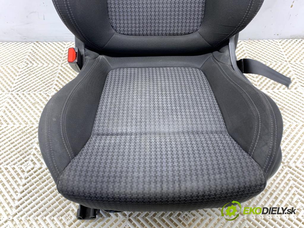 RENAULT TALISMAN sedan 2017 110 kW 1.6 TCe 150 1618 Sedadlo ľavy predný