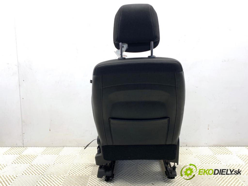 RENAULT TALISMAN sedan 2017 110 kW 1.6 TCe 150 1618 Sedadlo ľavy predný