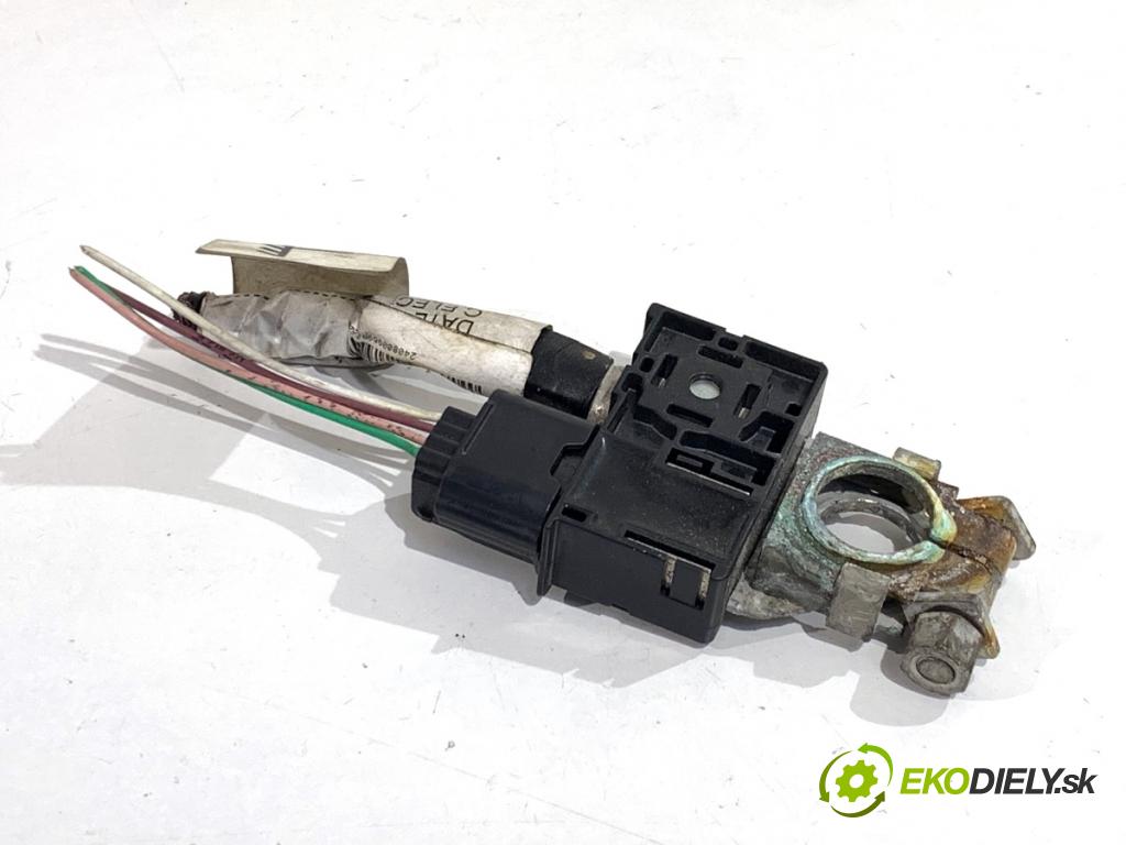 RENAULT TALISMAN sedan 2017 110 kW 1.6 TCe 150 1618 svorka MINUS: 240800969R