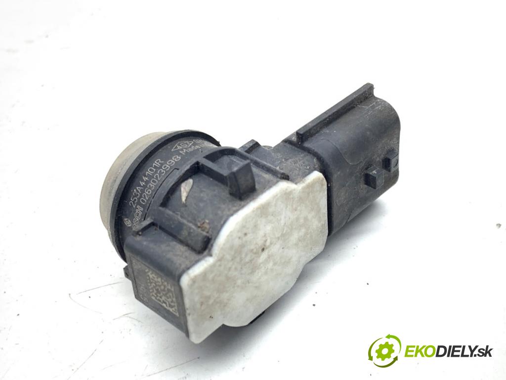 RENAULT TALISMAN sedan 2017 110 kW 1.6 TCe 150 1618 Snímač PDC 253A44101R