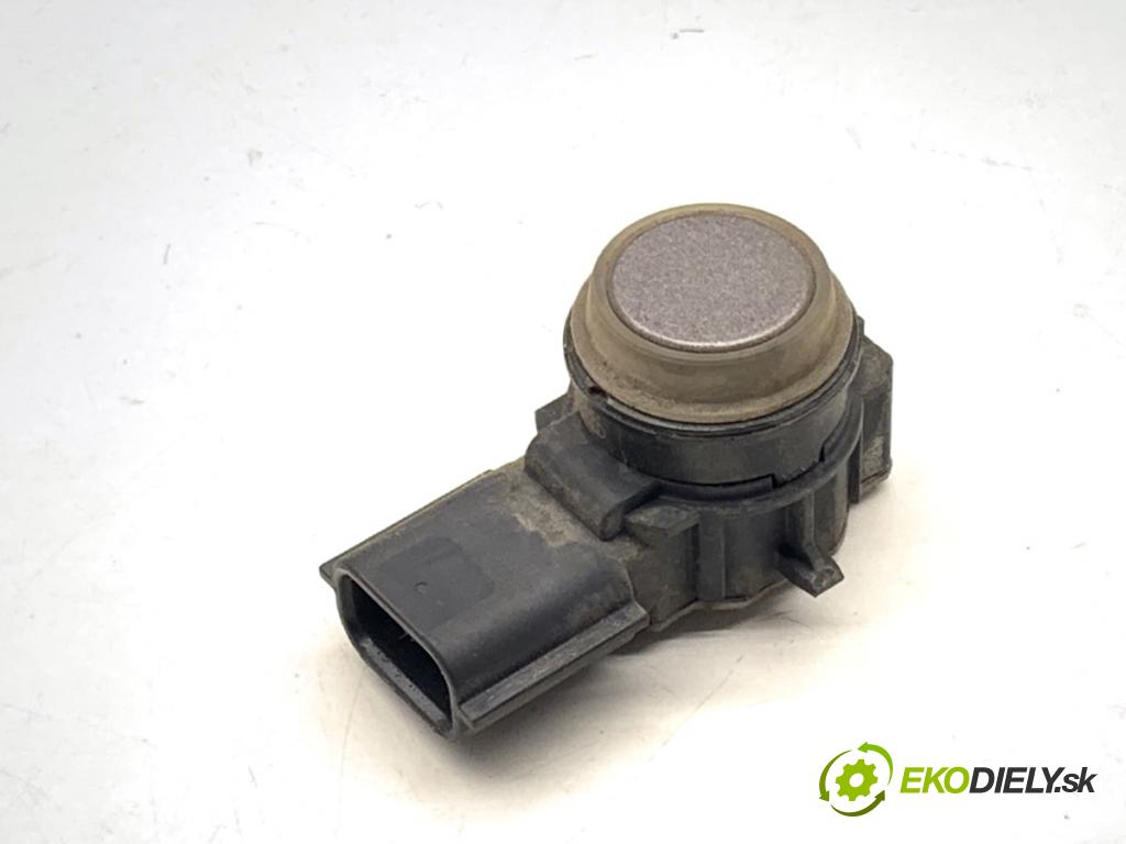 RENAULT TALISMAN sedan 2017 110 kW 1.6 TCe 150 1618 Snímač PDC 253A40772R