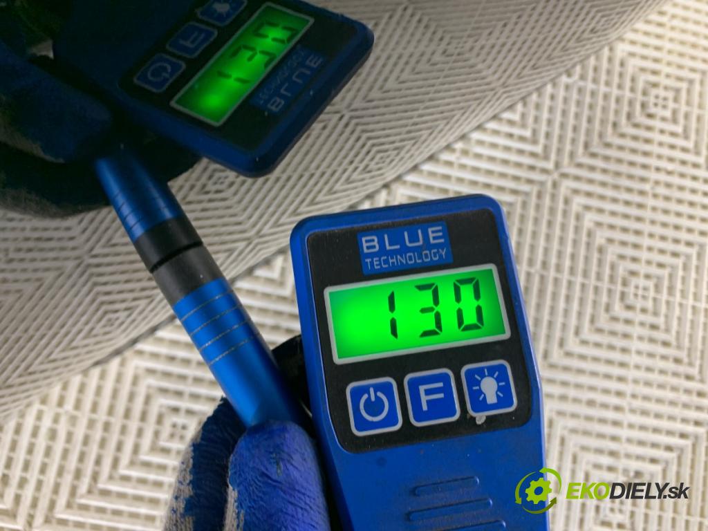 AUDI A4 B9 sedan 2018 185 kW 2.0 TFSI quattro 1984 Dvere pravy zad LY9T