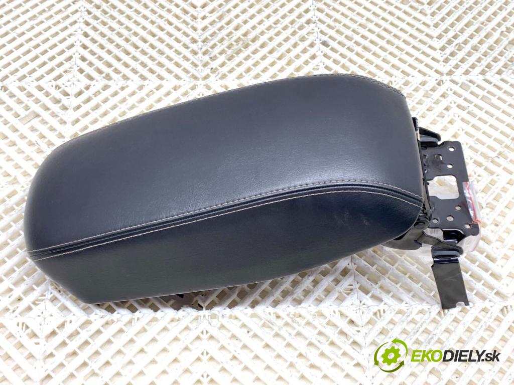 JEEP CHEROKEE KL SUV 2014 125 kW 2.0 CRD 4x4 1956 Lakťová opierka  (Lakťová opierka)