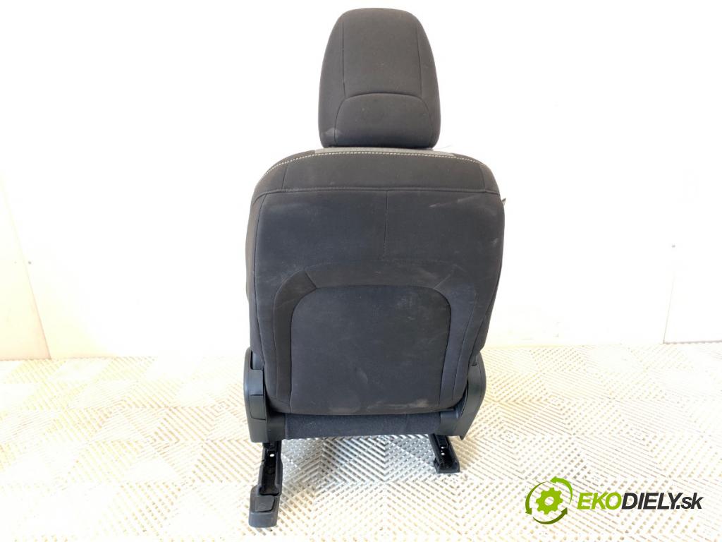 JEEP CHEROKEE KL SUV 2014 125 kW 2.0 CRD 4x4 1956 sedadlo pravý přední část