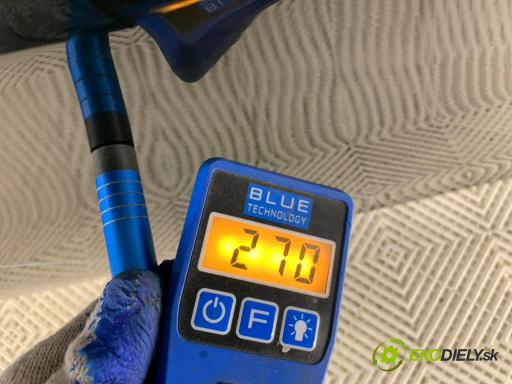 JEEP CHEROKEE KL SUV 2014 125 kW 2.0 CRD 4x4 1956 dveře pravý zadní část PXR