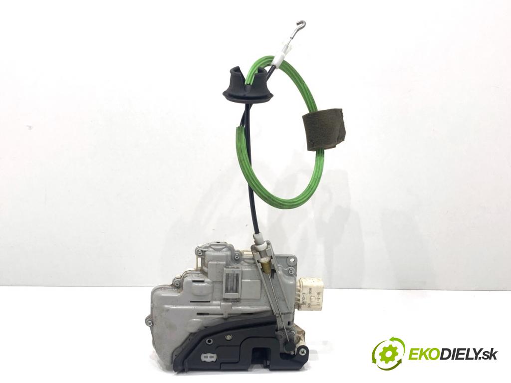 AUDI A5 8T coupe 2007 140 kW 2.7 TDI 2698 zámok Dvere ľavy predný 8J1837015A