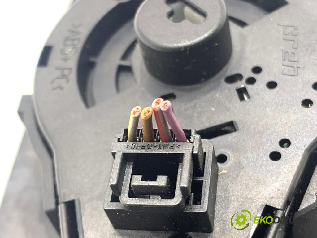 AUDI A5 8T coupe 2007 140 kW 2.7 TDI 2698 Spínač svetiel 8K0941531G