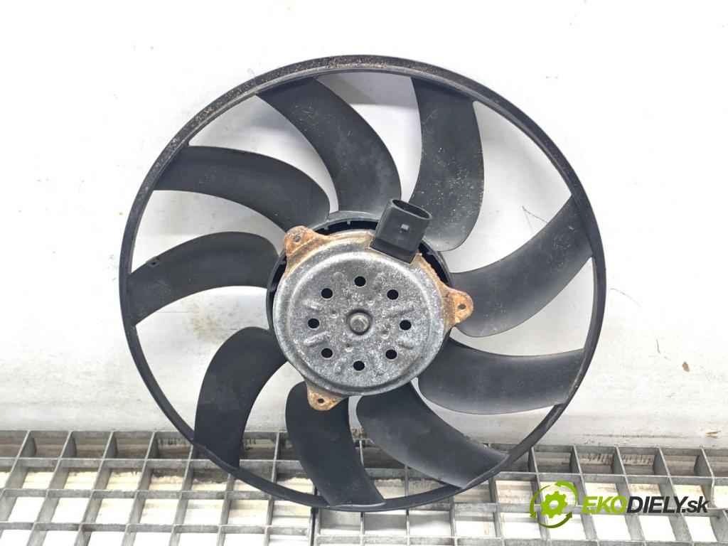 AUDI A5 8T coupe 2007 140 kW 2.7 TDI 2698 Ventilátor klimatizácie M134986 (Ventilátor chladiča klimatizácie)