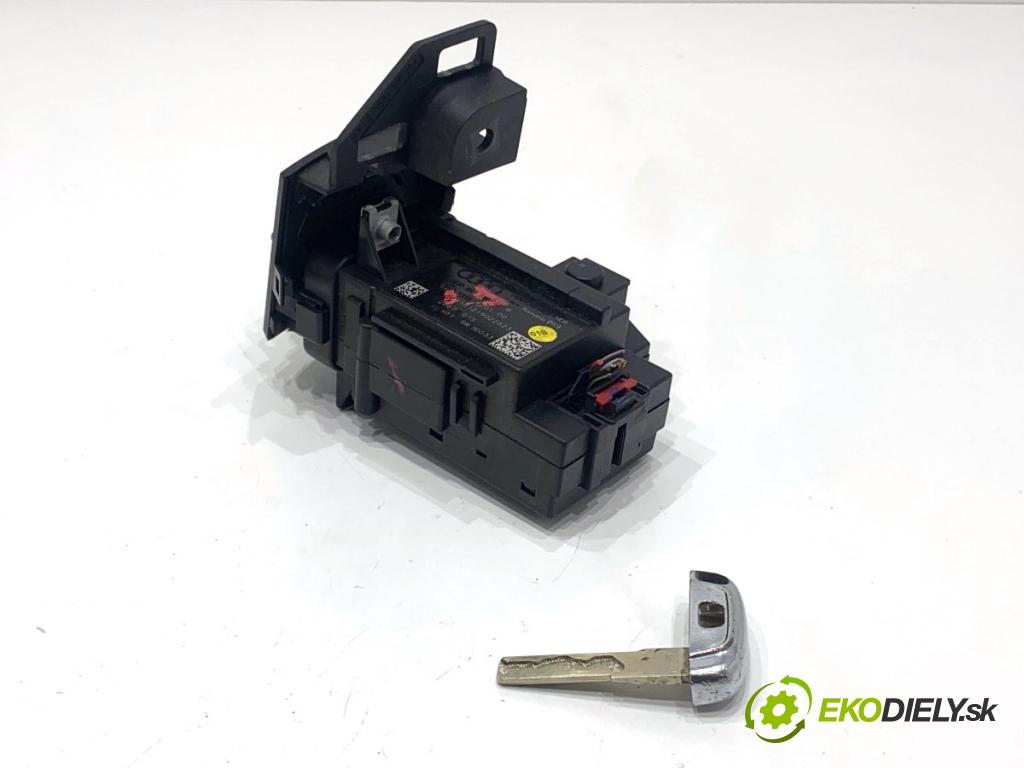 AUDI A5 8T coupe 2007 140 kW 2.7 TDI 2698 spinačka 8K0909131B (Spínacia skrinka)