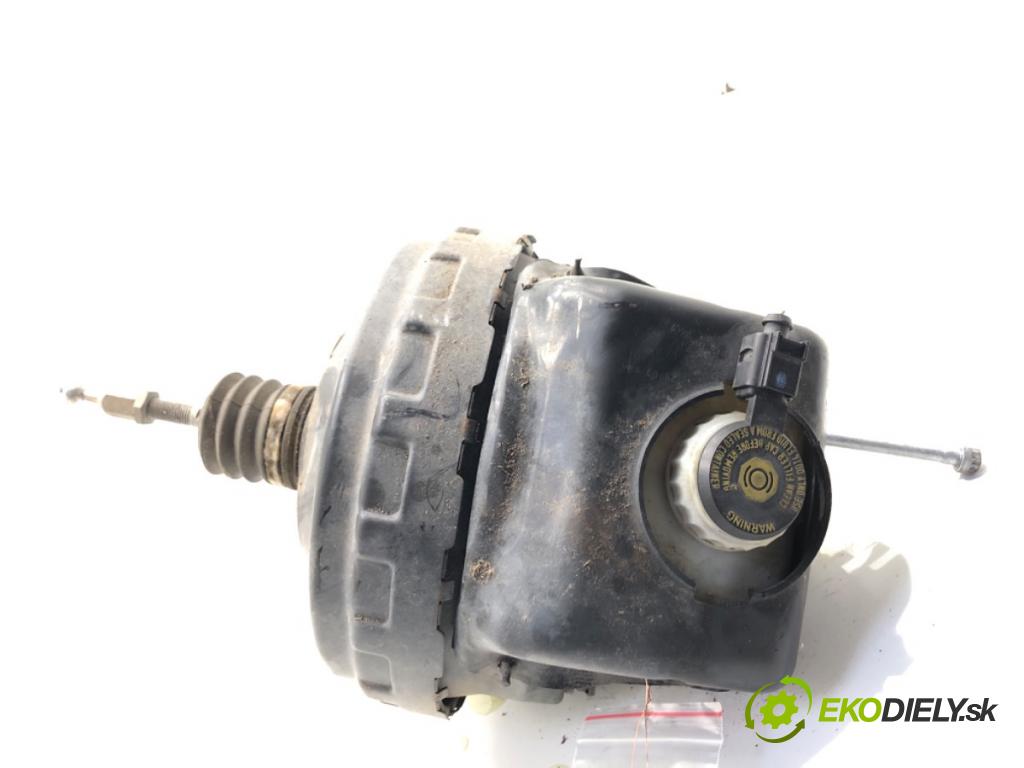 AUDI A5 8T coupe 2007 140 kW 2.7 TDI 2698 Posilovač bŕzd 8K0612103E