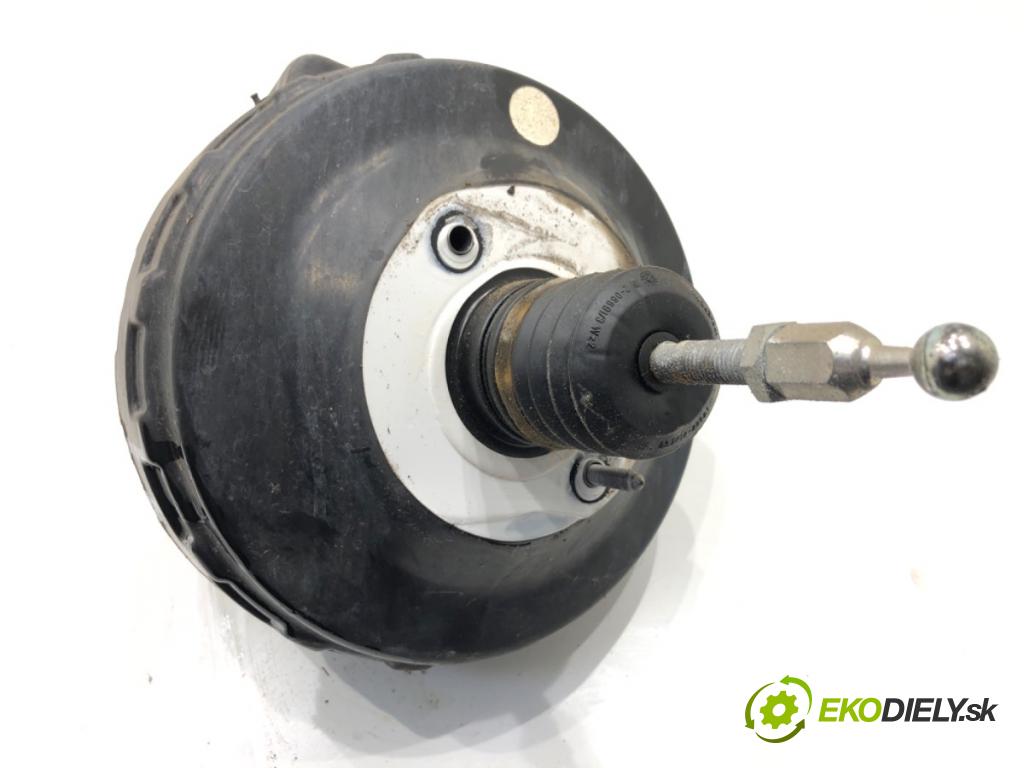 AUDI A5 8T coupe 2007 140 kW 2.7 TDI 2698 Posilovač bŕzd 8K0612103E