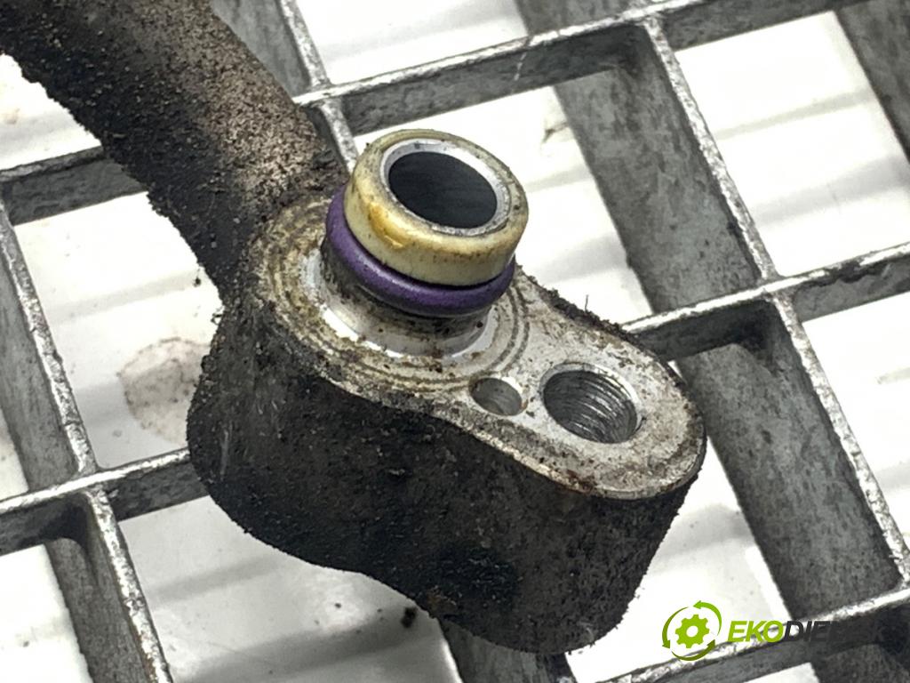 AUDI A5 8T coupe 2007 140 kW 2.7 TDI 2698 rúrka klimatizácie 4F0260701N (Rúrka klimatizácie)