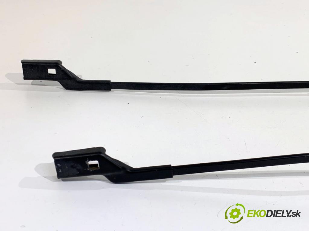 AUDI A5 8T coupe 2007 140 kW 2.7 TDI 2698 Rameno stierače predný 8T1955408 8T1955407