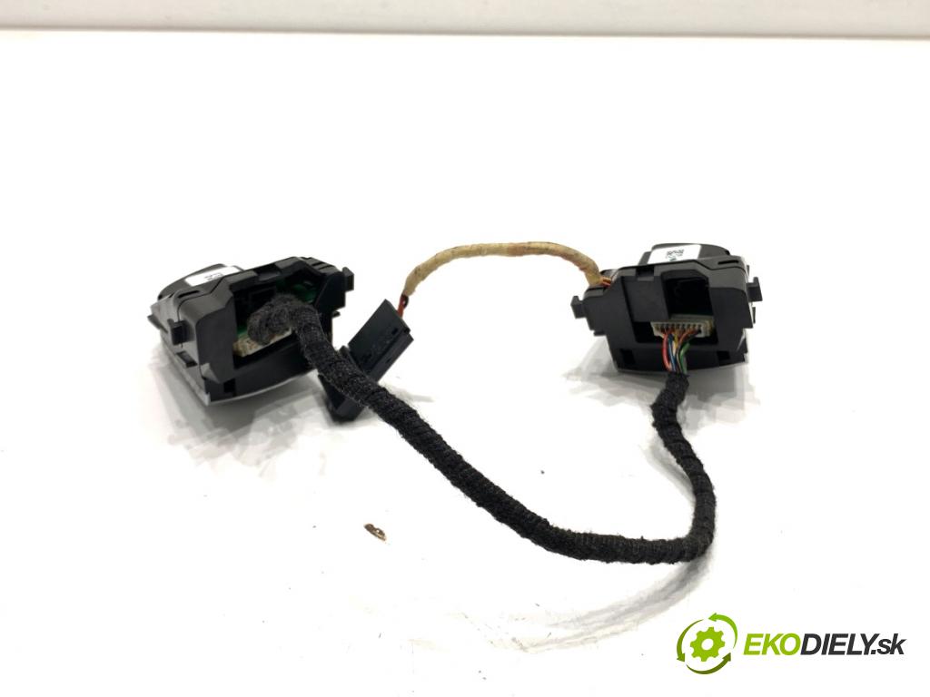 AUDI A5 8T coupe 2007 140 kW 2.7 TDI 2698 SPÍNAČE: volantu 4E0951527AH