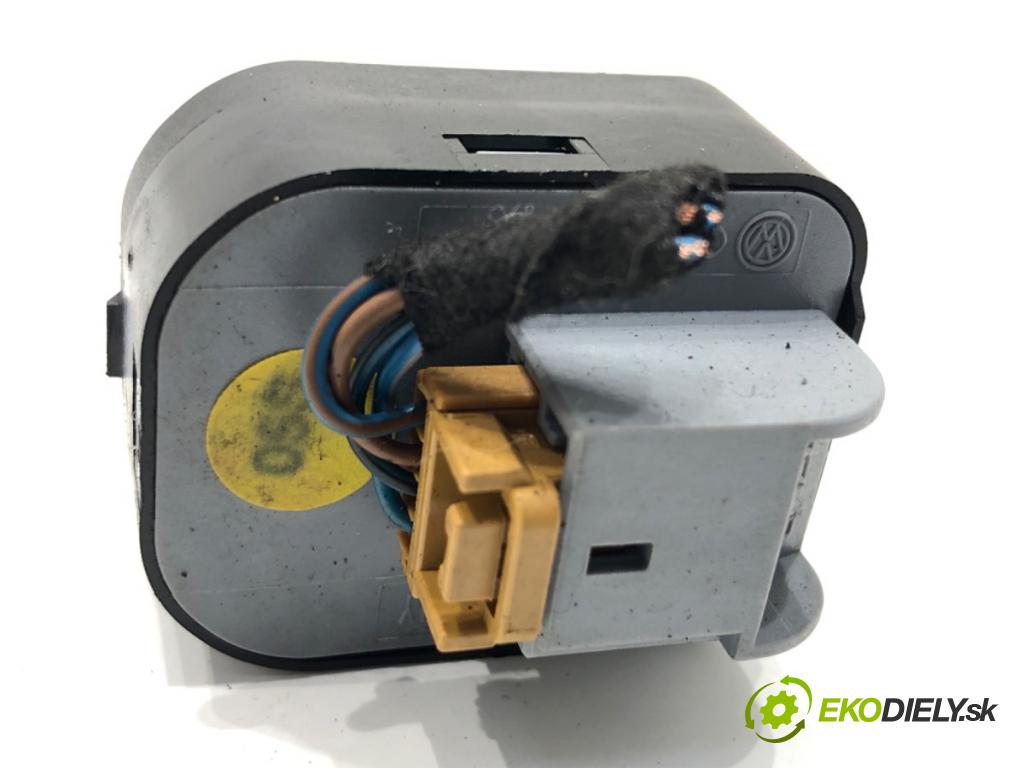 AUDI A5 8T coupe 2007 140 kW 2.7 TDI 2698 Prepínač nastavenia spätných zrkadiel 8K0959565B (Prepínacie páčky pod volantom)