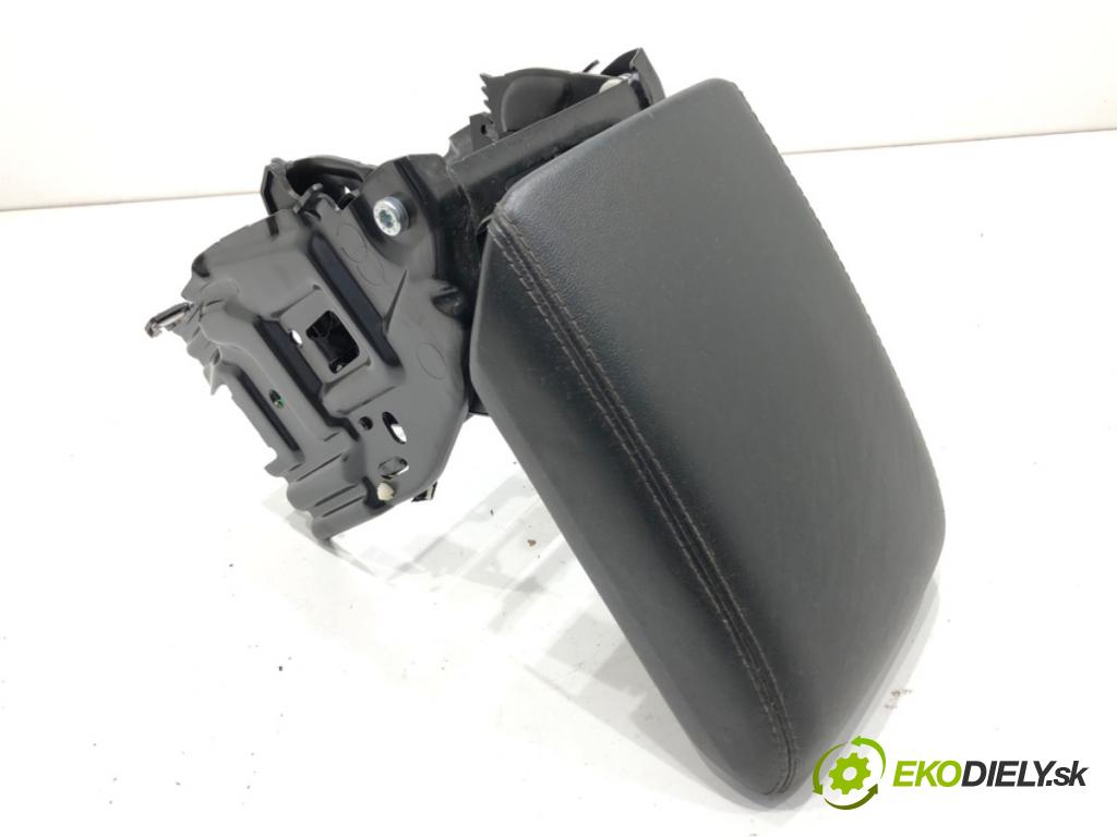 AUDI A5 8T coupe 2007 140 kW 2.7 TDI 2698 Lakťová opierka 8K0864283 (Lakťová opierka)