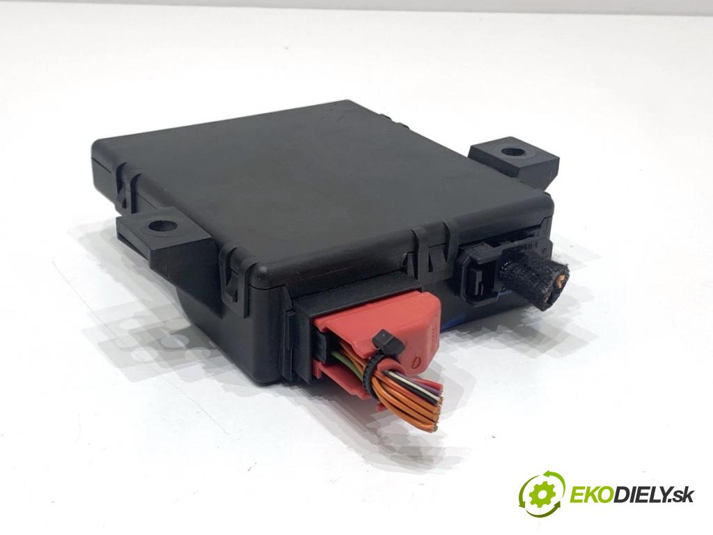 AUDI A5 8T coupe 2007 140 kW 2.7 TDI 2698 Modul GATEWAY 8T0907468F