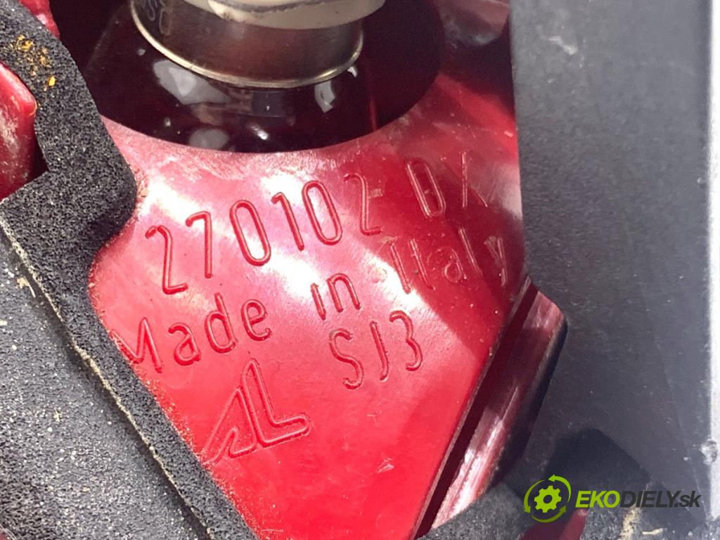 AUDI A5 8T coupe 2007 140 kW 2.7 TDI 2698 Svetlo zad pravá vnútorná 8T0945094 (Kľučka dverí ostatné)