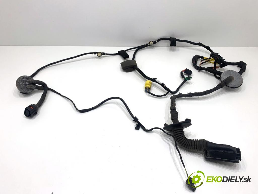 AUDI A5 8T coupe 2007 140 kW 2.7 TDI 2698 Káblovačka Dvere predný pravy 8K0972702