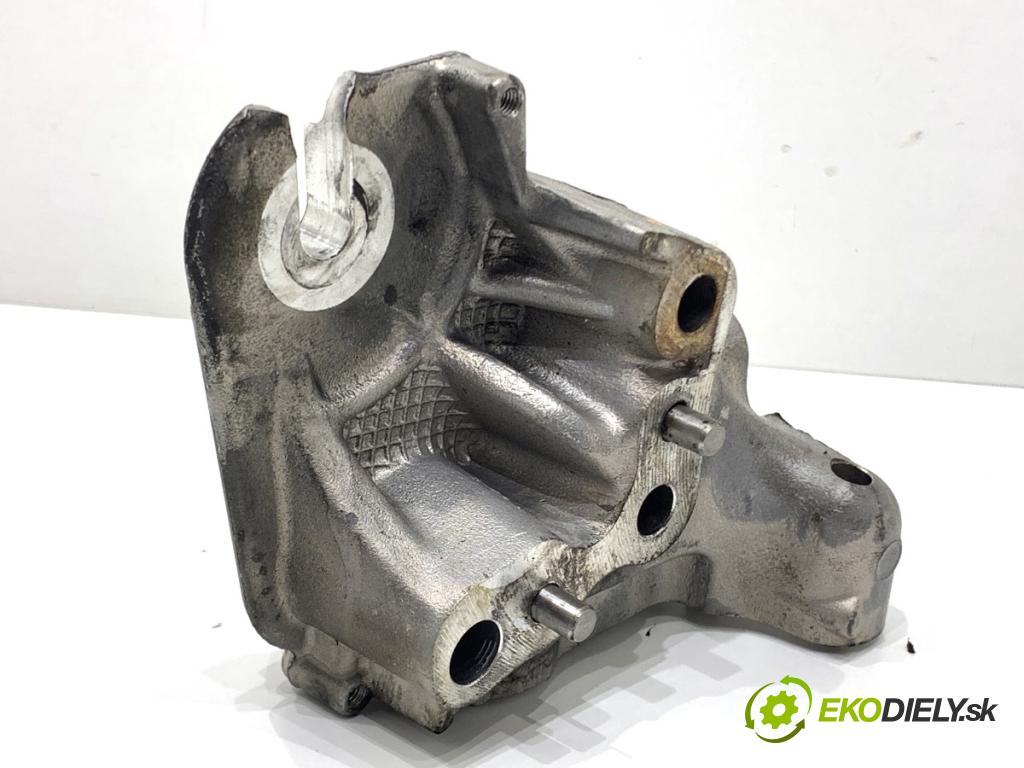 TOYOTA PROACE Autobus 2024 130 kW 2.0 D4d (MDZ6) 1997 Držiak Motor 9805300680