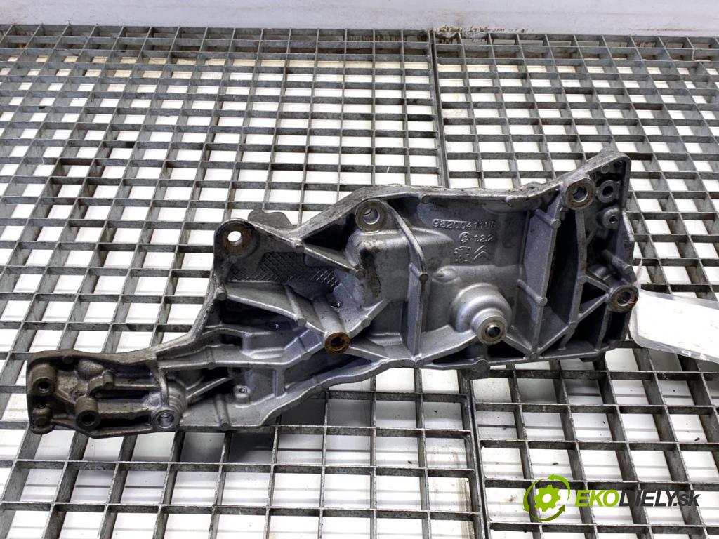 TOYOTA PROACE Autobus 2024 130 kW 2.0 D4d (MDZ6) 1997 Držiak uchytenia alternátora 9820041180