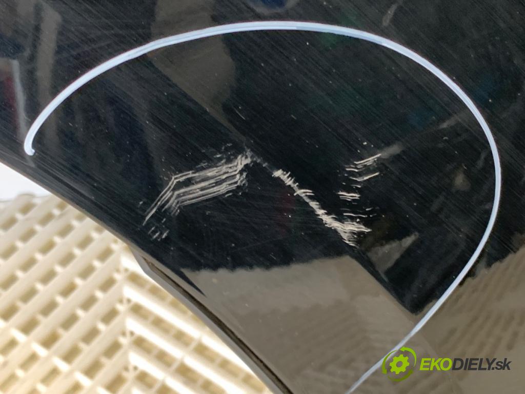 AUDI A4 B9 sedan 2018 185 kW 2.0 TFSI quattro 1984 Blatník ľavy predný LY9T