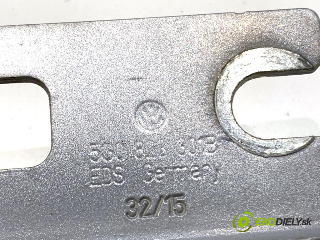 VW GOLF VII Kombi 2015 110 kW 2.0 TDI 1968 závěs kapoty levý přední část 5G0823301B