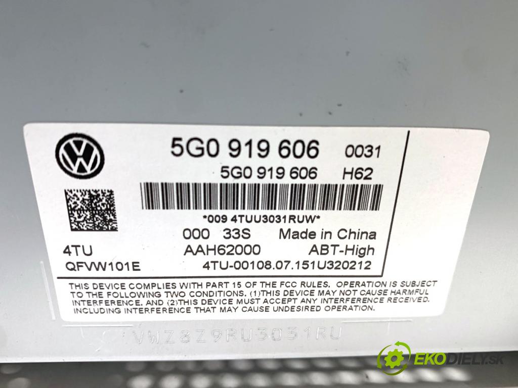 VW GOLF VII Kombi 2015 110 kW 2.0 TDI 1968 Displej 5G0919606 (Přístrojová deska)