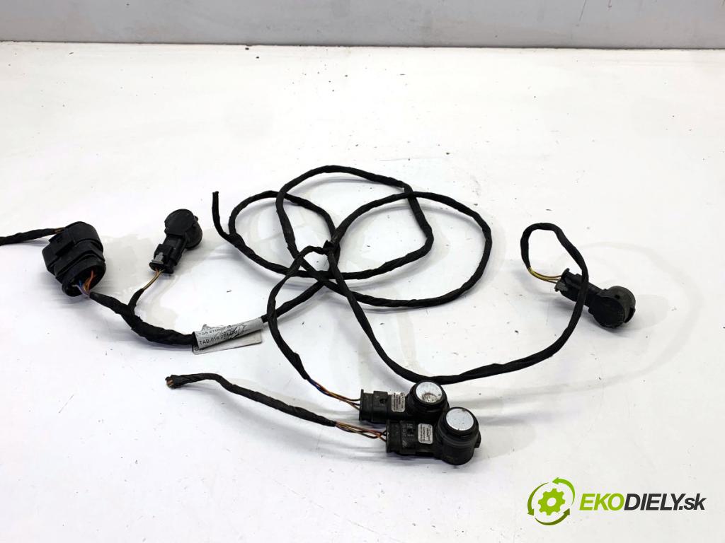 VW GOLF VII Kombi 2015 110 kW 2.0 TDI 1968 Káblovačka PDC predný 5G0971095J