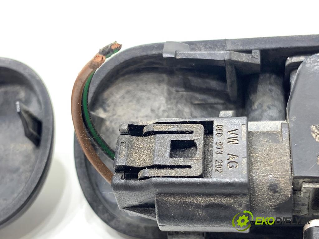 VW GOLF VII Kombi 2015 110 kW 2.0 TDI 1968 ostrekovač ostrekovačov okien 5M0955986C