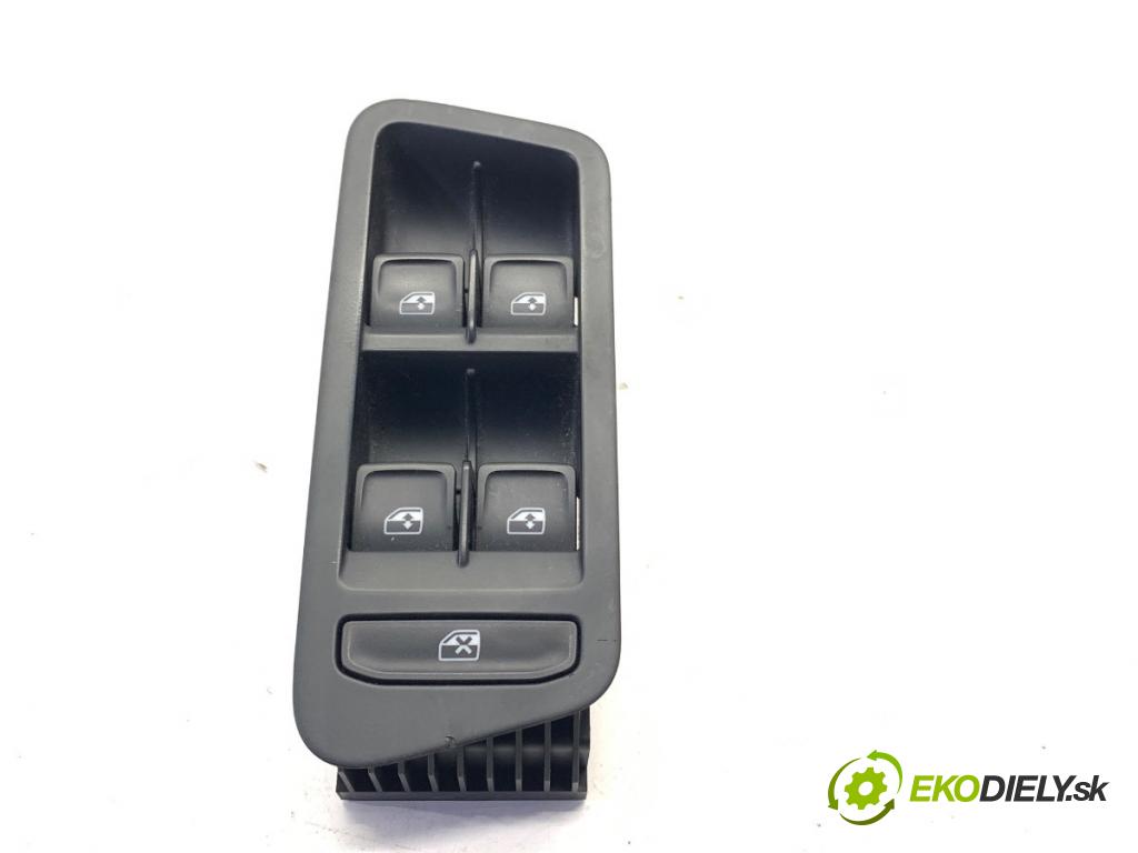 VW GOLF VII Kombi 2015 110 kW 2.0 TDI 1968 přepínač oken 5G0959857D (Páčky pod volantem)